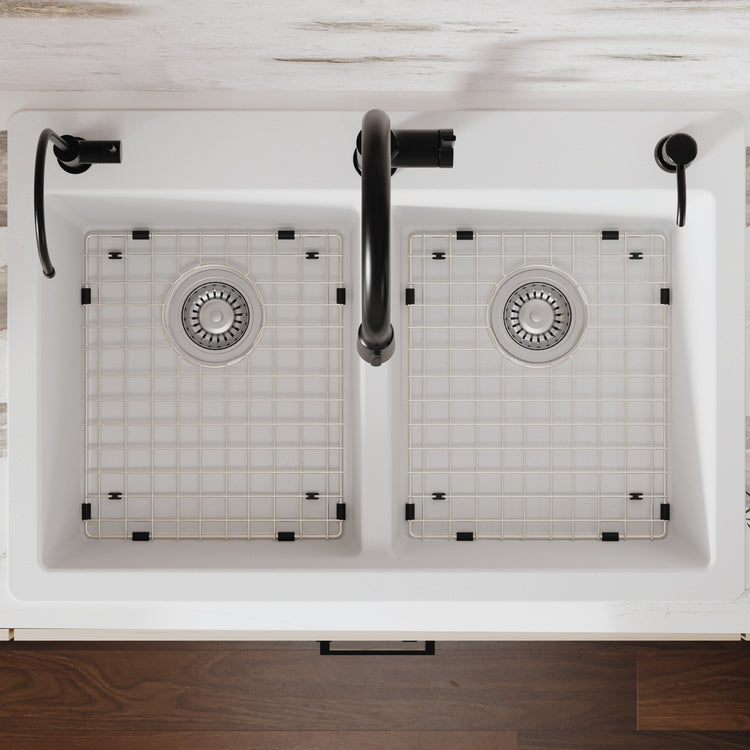 QT-810-WH-PK1 Additional Lifestyle