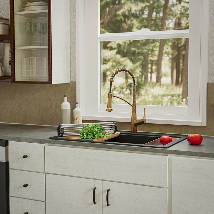QTWS-880-BL Additional Lifestyle