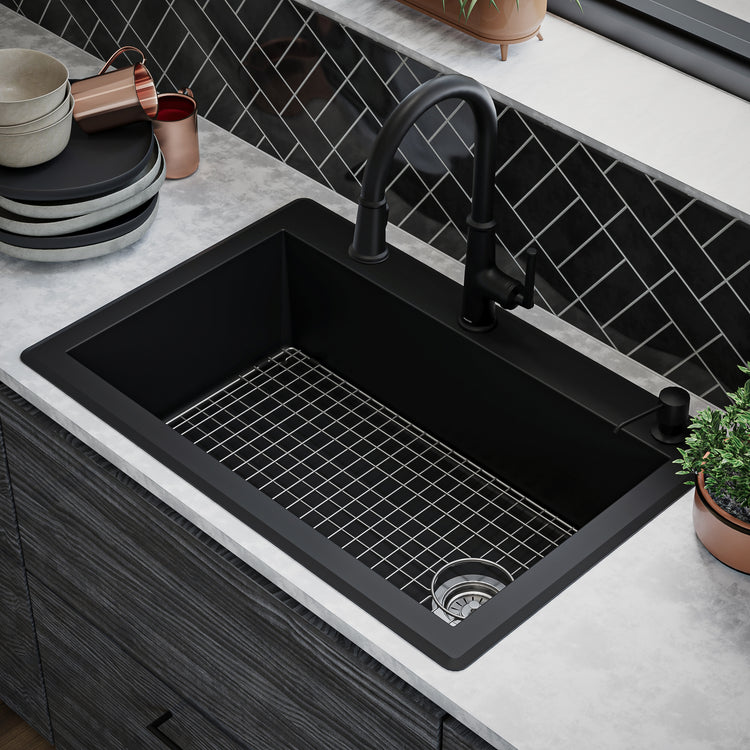 QT-670-BL-PK1 Additional Lifestyle
