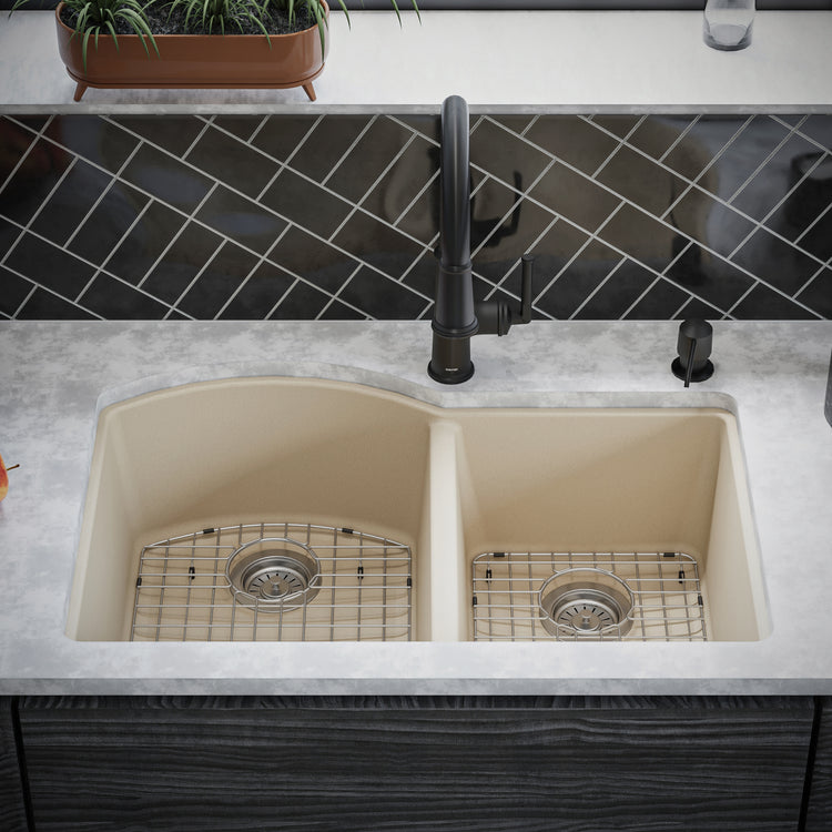 QU-610-BI-PK1 Additional Lifestyle