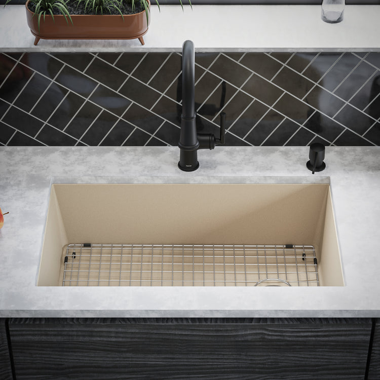 QU-670-BI-PK1 Additional Lifestyle