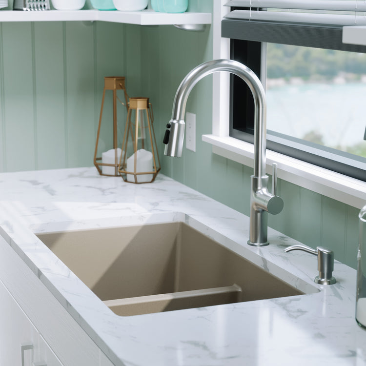 QU-810-CN Additional Lifestyle