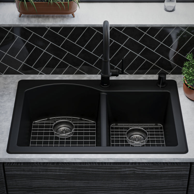 QT-610-BL-PK1 Additional Lifestyle