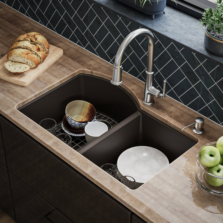 QU-610-BR-PK1 Additional Lifestyle