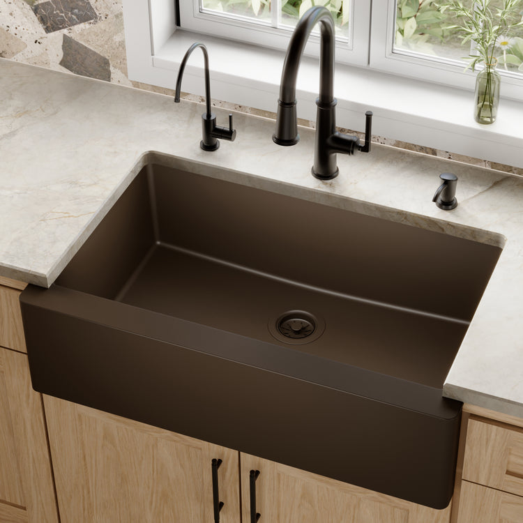 QA-740-BR Main Lifestyle