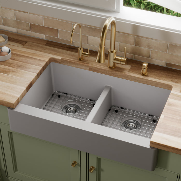 QAR-750-GR-PK1 Main Lifestyle