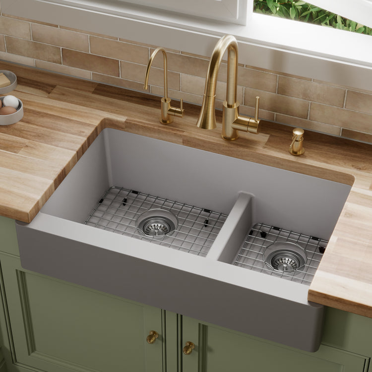 QAR-760-GR-PK1 Main Lifestyle
