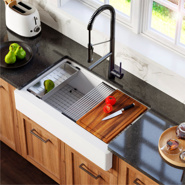 QARWS-740-WH Main Lifestyle