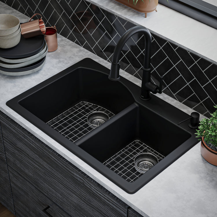 QT-610-BL-PK1 Main Lifestyle