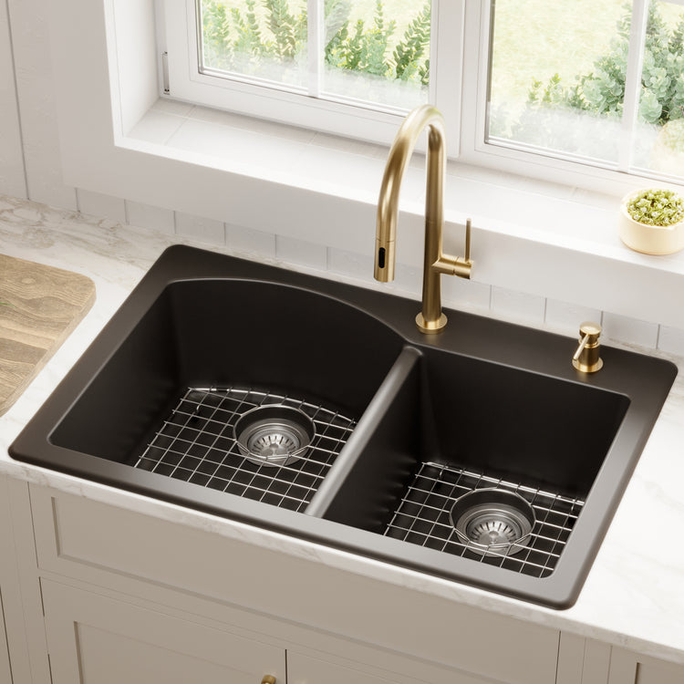 QT-610-BL-PK1 Main Lifestyle
