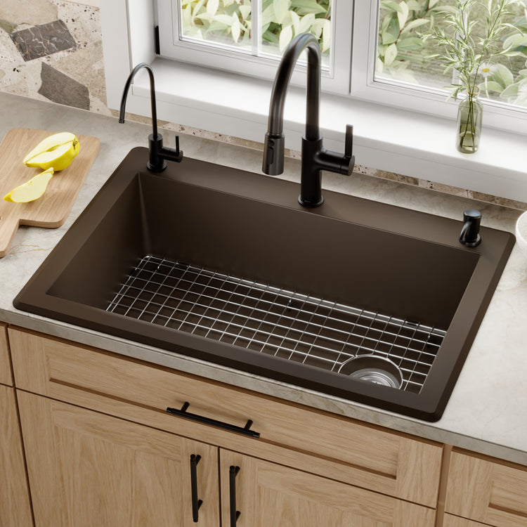 QT-670-BR-PK1 Main Lifestyle