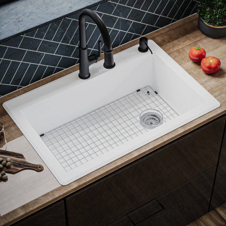 QT-670-WH-PK1 Main Lifestyle