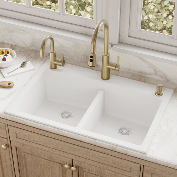 QT-710-WH Main Lifestyle