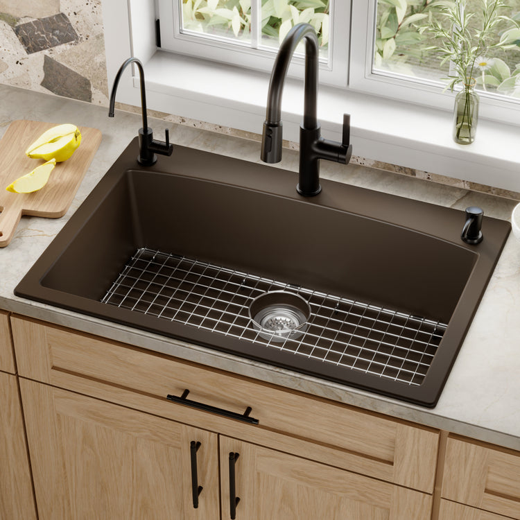 QT-712-BR-PK1 Main Lifestyle