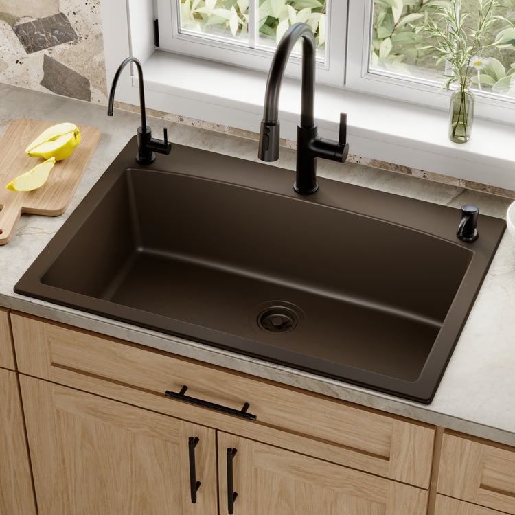 QT-712-BR Main Lifestyle