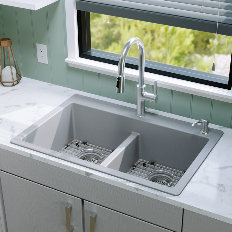 QT-810-GR-PK1 Main Lifestyle