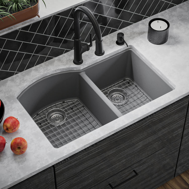 QU-610-GR-PK1 Main Lifestyle