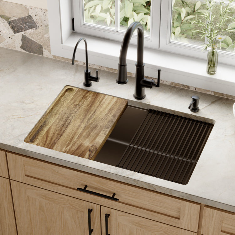 QU-670-BR-PK2 Main Lifestyle