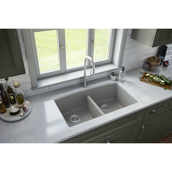 QU-710-GR-PK1 Main Lifestyle