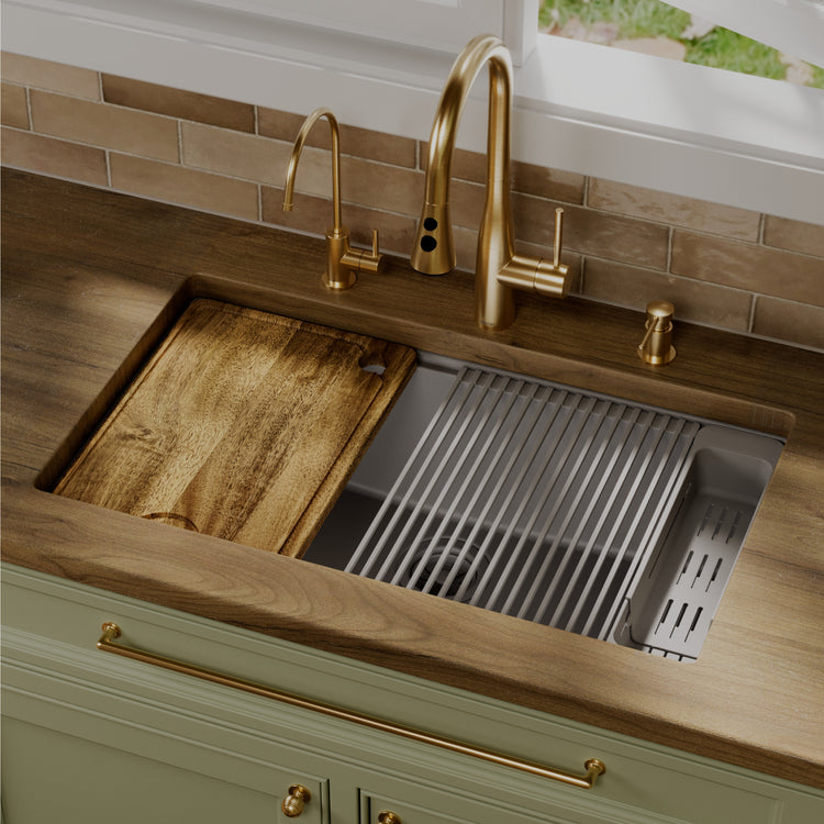 QUWS-875-GR-PK2 Main Lifestyle