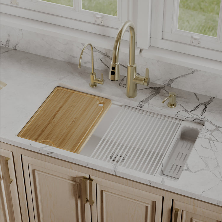 QUWS-875-WH-PK2 Main Lifestyle