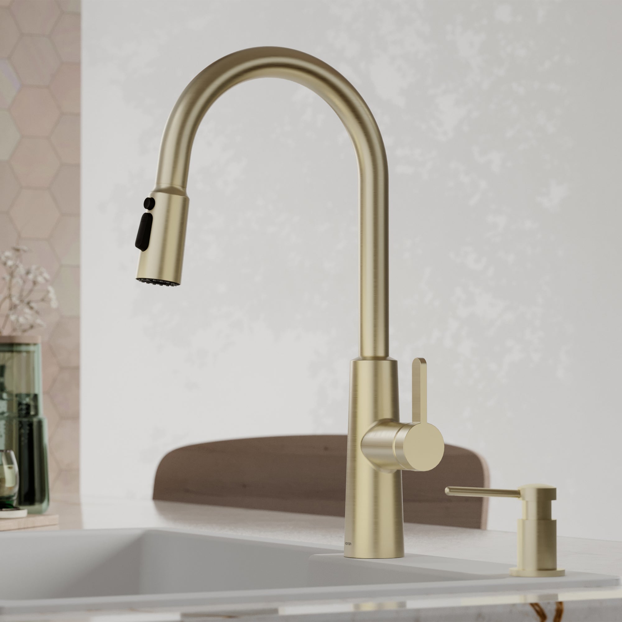 Elmsworth Pull-Down Sprayer Kitchen Faucet in Spot-Free Champagne