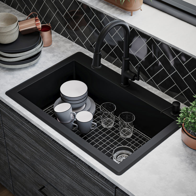 QT-670-BL-PK1 Additional Lifestyle