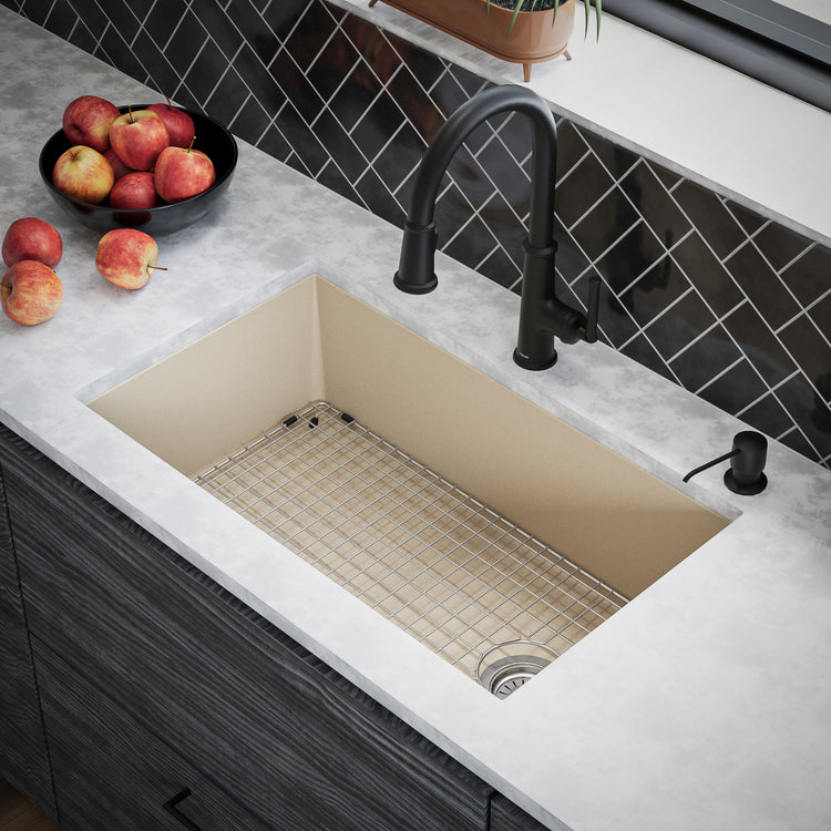 QU-670-BI-PK1 Additional Lifestyle