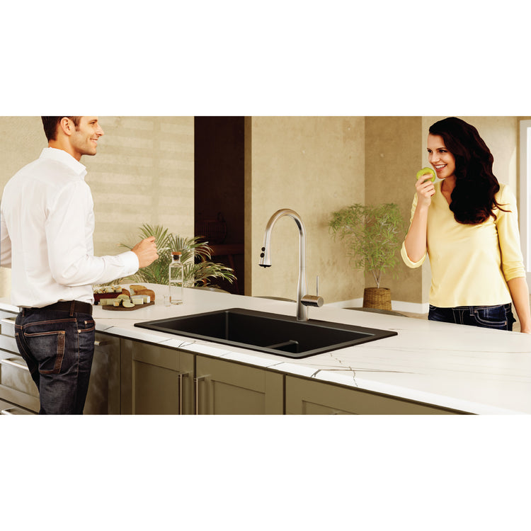 QT-810-BL-PK1 Additional Lifestyle