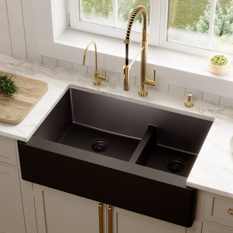 QA-760-BL Main Lifestyle