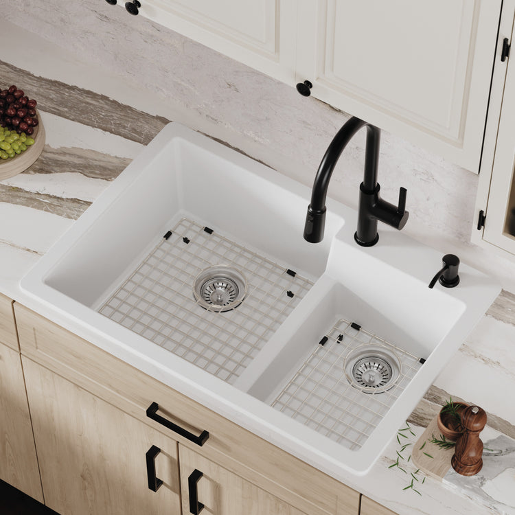 QT-811-WH-PK1 Main Lifestyle
