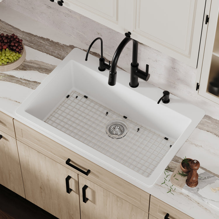 QT-812-WH-PK1 Main Lifestyle