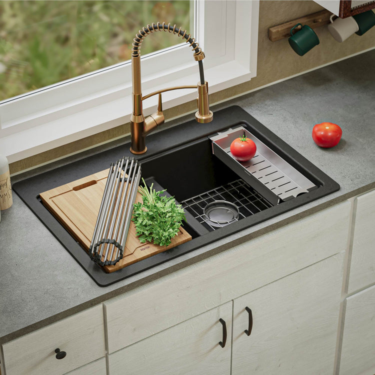 QTWS-880-BL Main Lifestyle