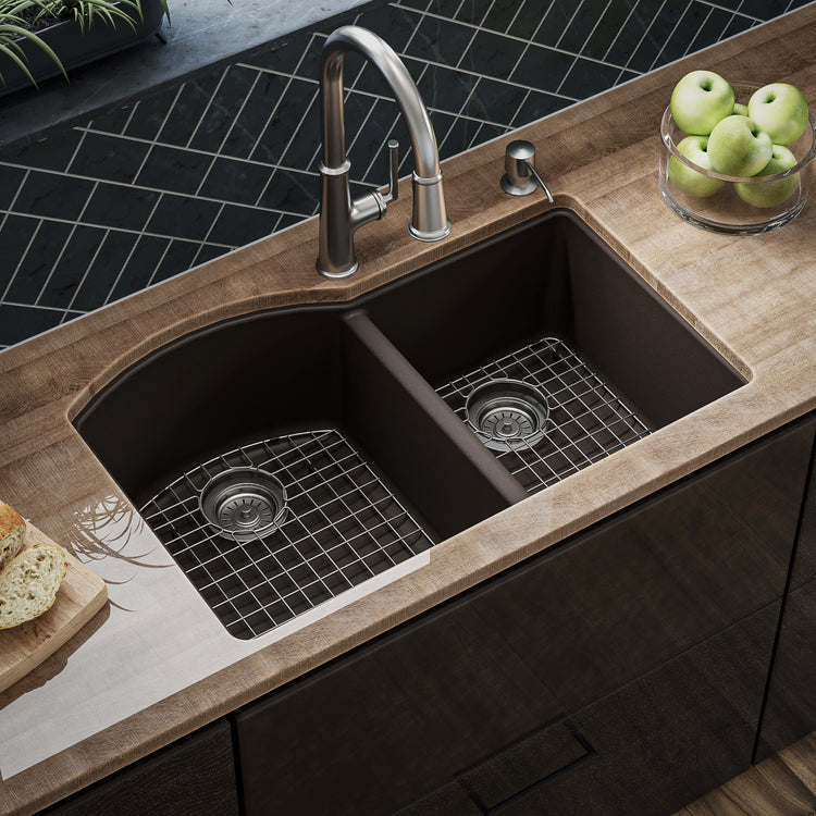 QU-610-BR-PK1 Main Lifestyle