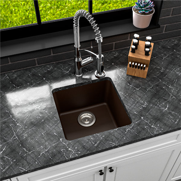 QU-690-BR Main Lifestyle
