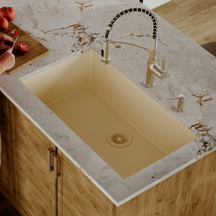 QU-812-BI Main Lifestyle