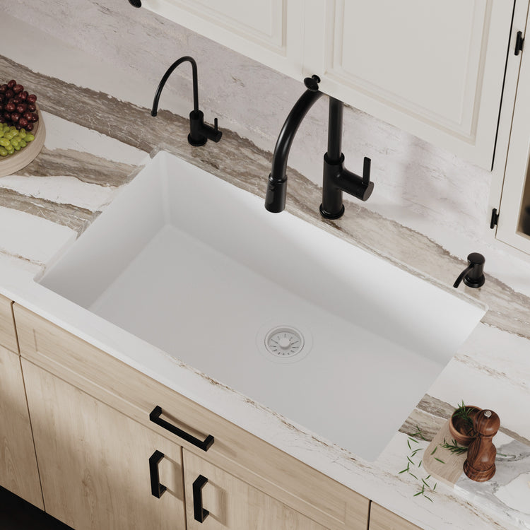 QU-812-WH Main Lifestyle
