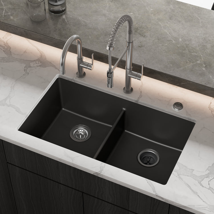 QU-910-BL Main Lifestyle