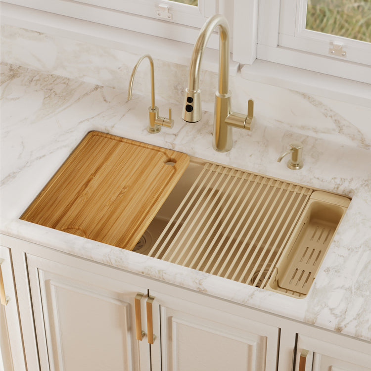 QUWS-880-BI-PK2 Main Lifestyle