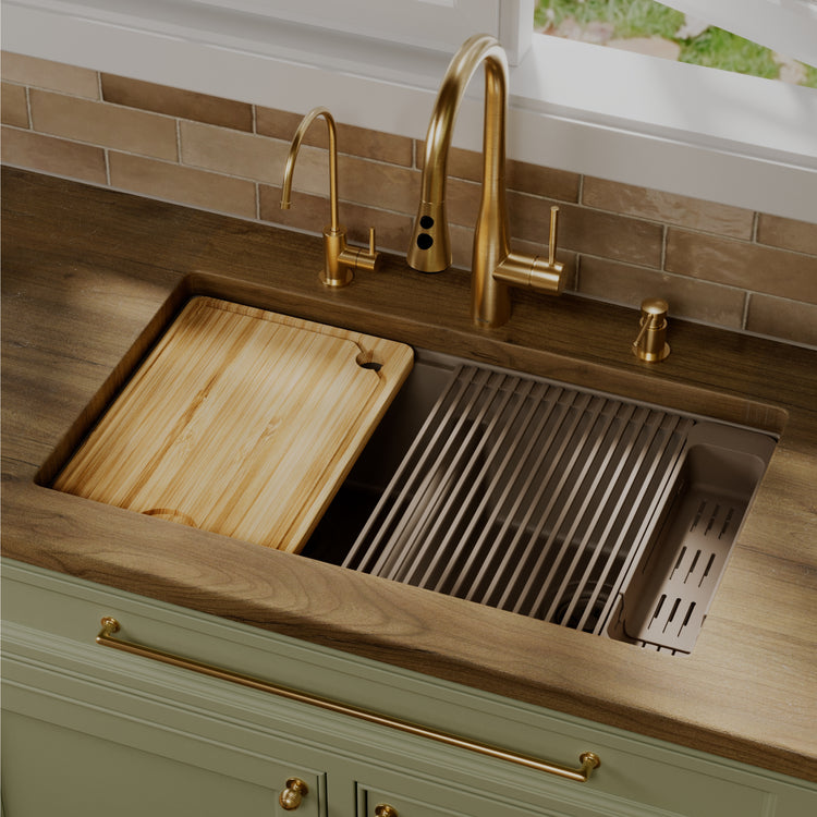 QUWS-880-CN-PK2 Main Lifestyle