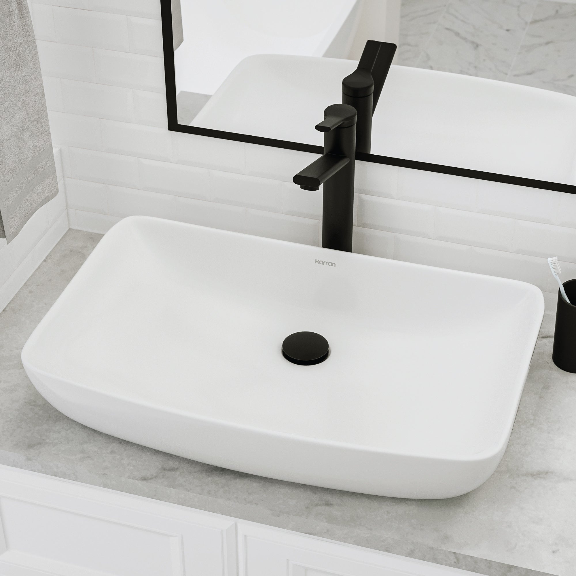 白い陶器のトイレ用プルハンドル インダストリアル系 バスルーム /K514 VC-504 Valera 24 inch Vitreous China Bathroom Vessel Sink in White